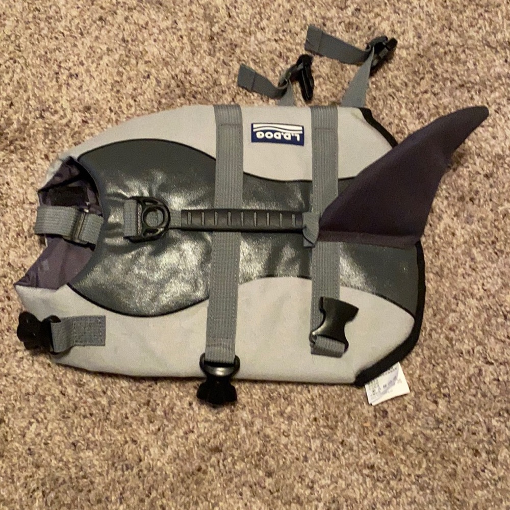 Dog life jacket